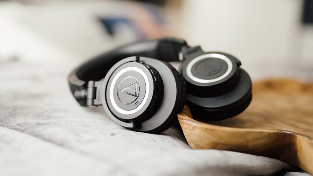 Audio-Technica ATH-M50xBT2 hybrid studio headphones